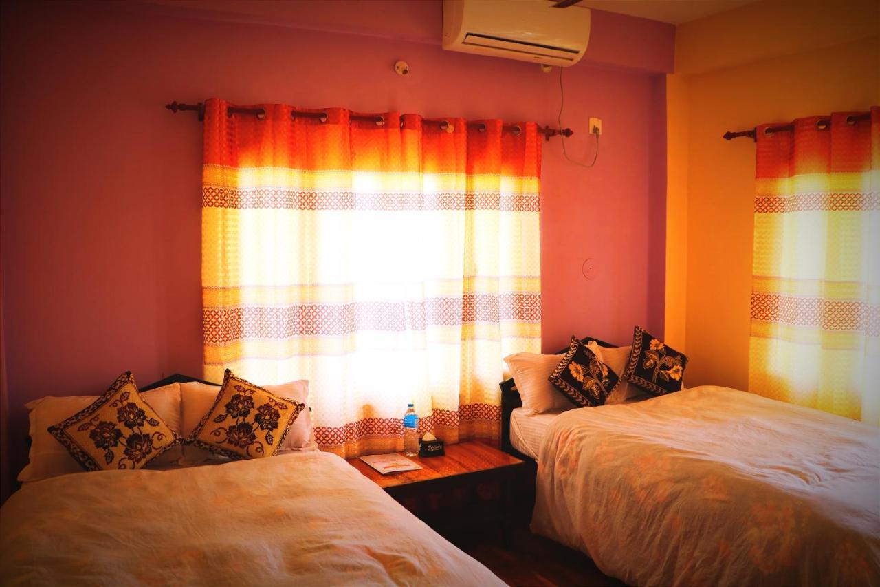 Hotel National Park- Best hotel in Sauraha Exterior foto