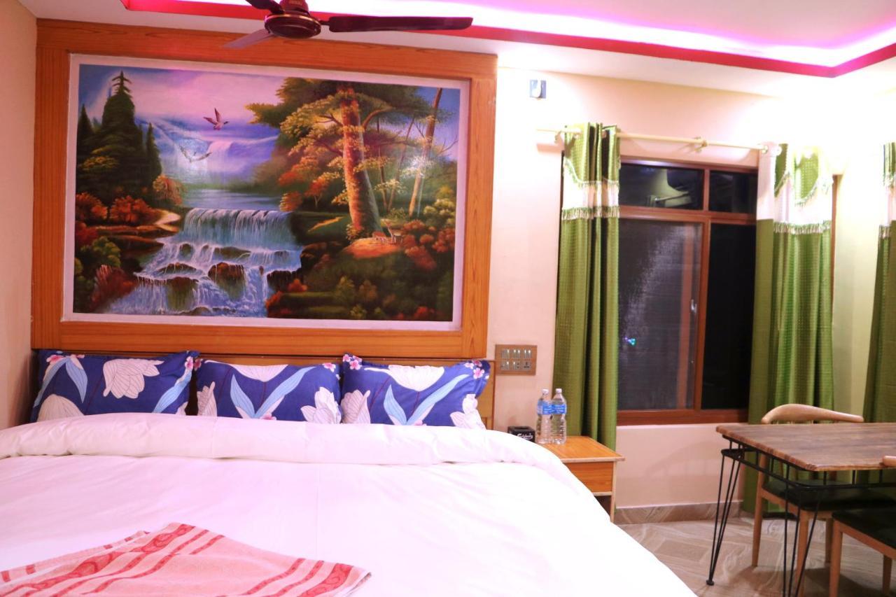 Hotel National Park- Best hotel in Sauraha Exterior foto